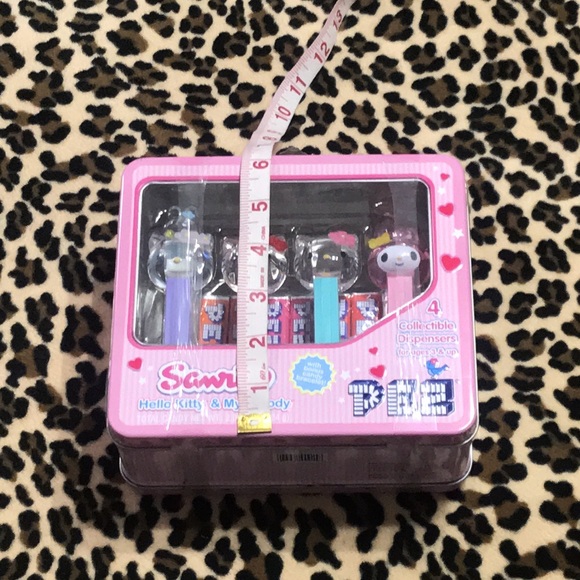 2006 SANRIO Hello Kitty & My Melody PEZ Metal Pink Lunch Box Vintage Hearts Cute - Picture 5 of 11